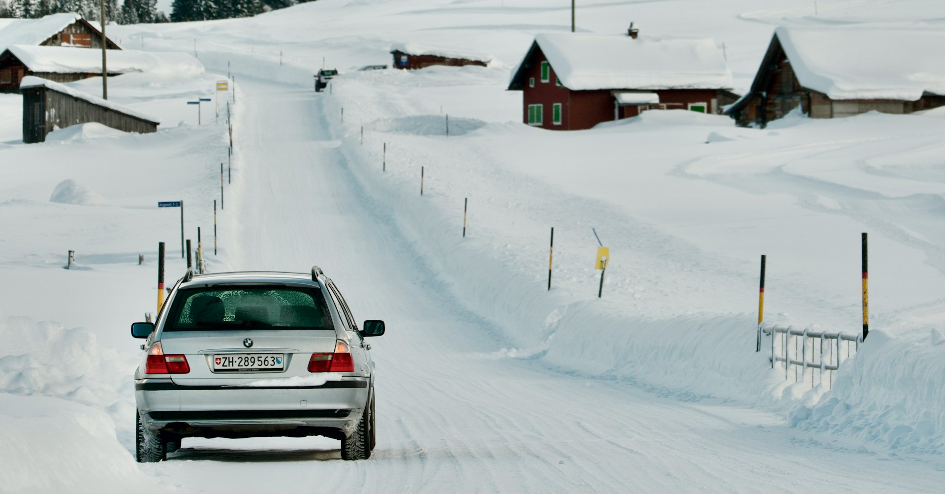Assurance auto pas chère : Comparer les offres pour économiser à l’approche de l’hiver